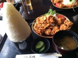 片品村芳味亭からあげW大盛定食