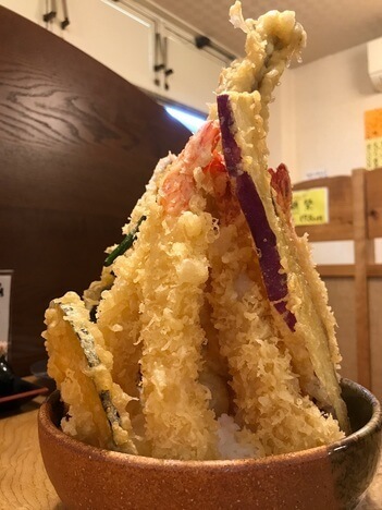 魚榮 徳島県鳴門市 デカ盛り 四国中国弾丸メガ盛りツアー徳島県にて超巨大スーパー天丼 大食い デカ盛りとご当地グルメ食べ歩きブログ