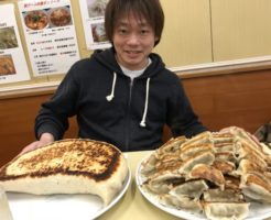 神楽坂飯店W餃子大食いチャレンジジャンボと100個成功無料