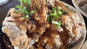 デカ盛り唐揚げ丼食べ放題専門店キッチンBUSストップ三郷駅前2号店おろしポン酢からあげ